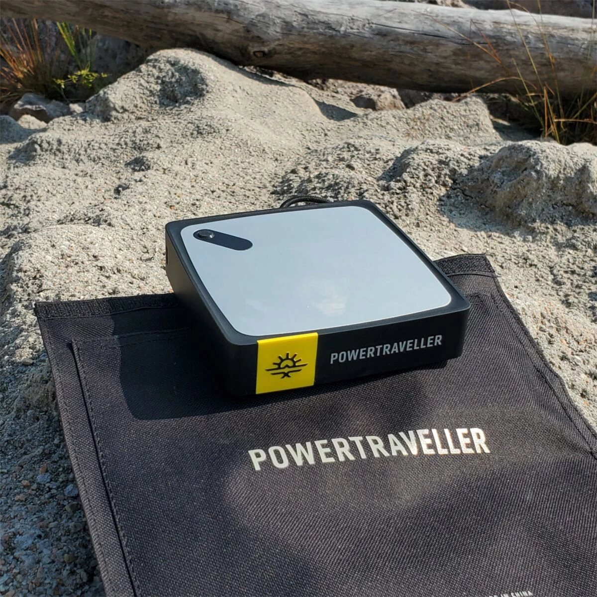 Budget ⌛ Powertraveller Batteries & Solar Power Phoenix 90 Charger 🎁 2 Budget ⌛ Powertraveller Batteries & Solar Power Phoenix 90 Charger 🎁 - Image 2